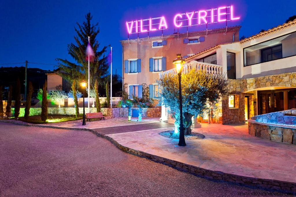Villa Cyriel Contes  Екстериор снимка