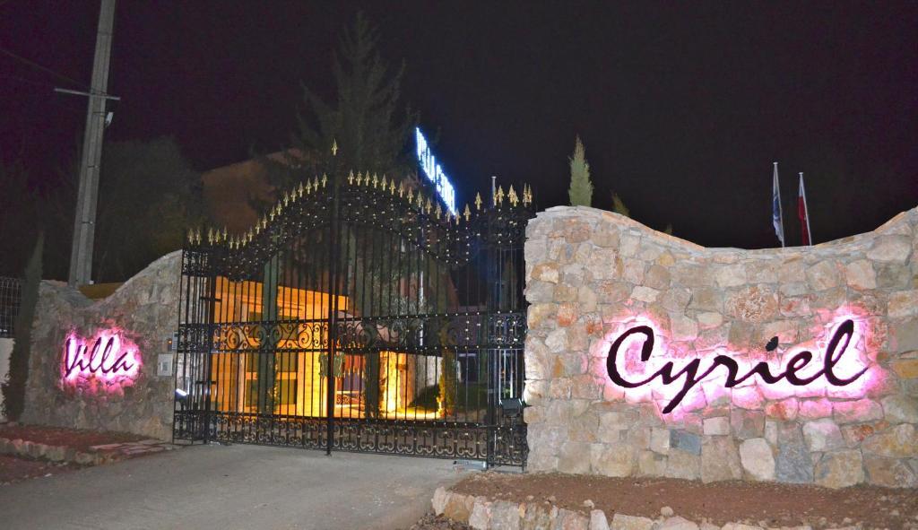 Villa Cyriel Contes  Екстериор снимка